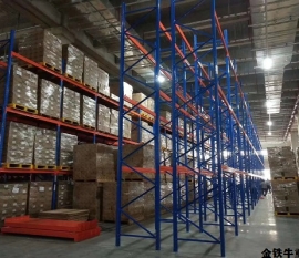 海南?？趥}庫貨架的分類和定制注意事項(xiàng)